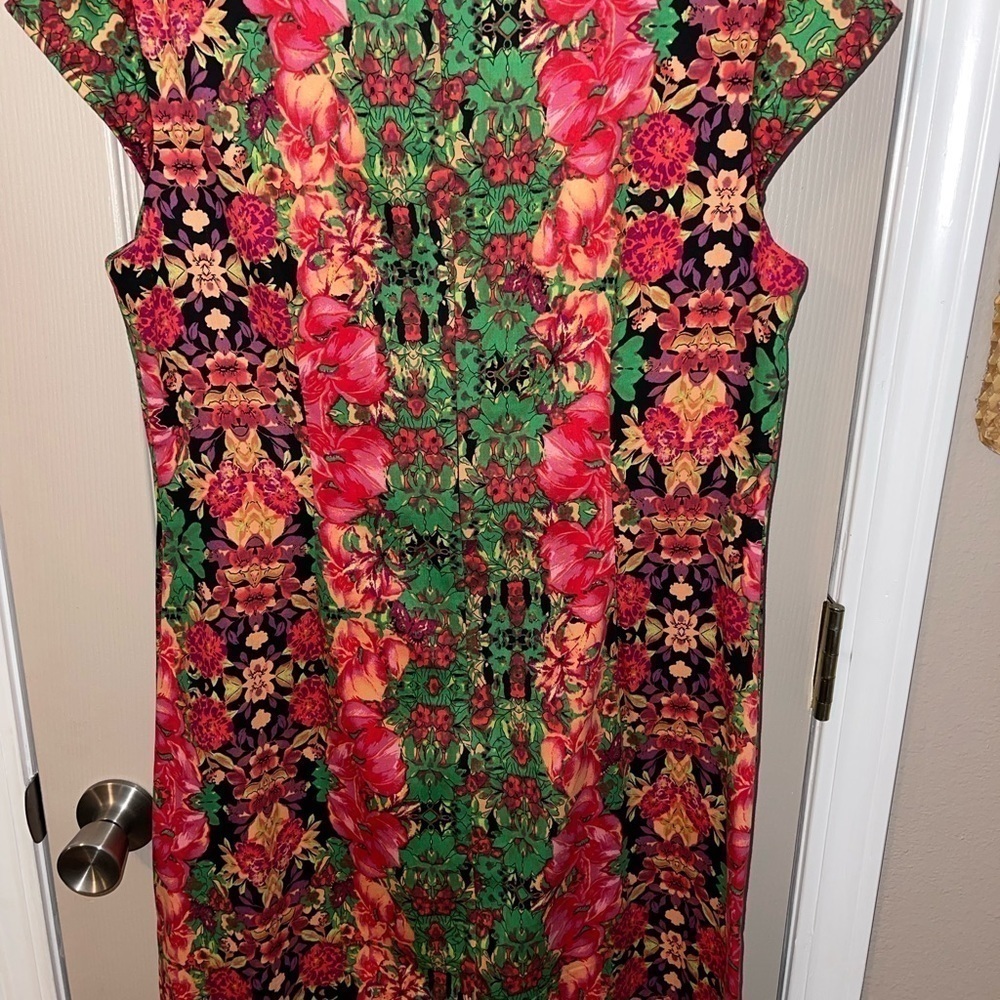 Madison Leigh Multicolored Floral Cap Sleeve Dress - Picture 7 of 10